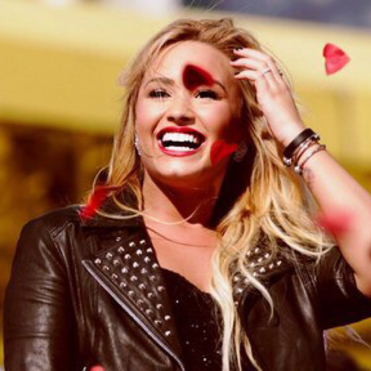 ddlovatoprfct's profile picture. 