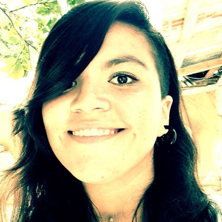 poder tatuarme, terminar de estudiar y tener un buen empleo y joder a todos xD es broma :P :3