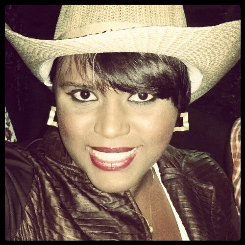 Estudante de Ciências Contábeis na Faculdade Pitágoras-Gv.Evangélica....Amante de uma boa música! #soul               http://t.co/kzK9XhWoTv...