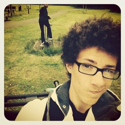 minecrafter, xbox loyal, british gamer, Youtuber, open to colab.16yr old male :3 steam: huggins89. http://t.co/RRFMz0uHsR http://t.co/wHFSnlLRFC