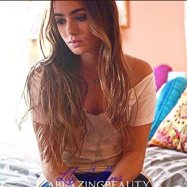 I knew from a young age I didn't just want to be ordinary. I wanted to shine, shine brighter than the sun. {21+ RP| fake celebrity}