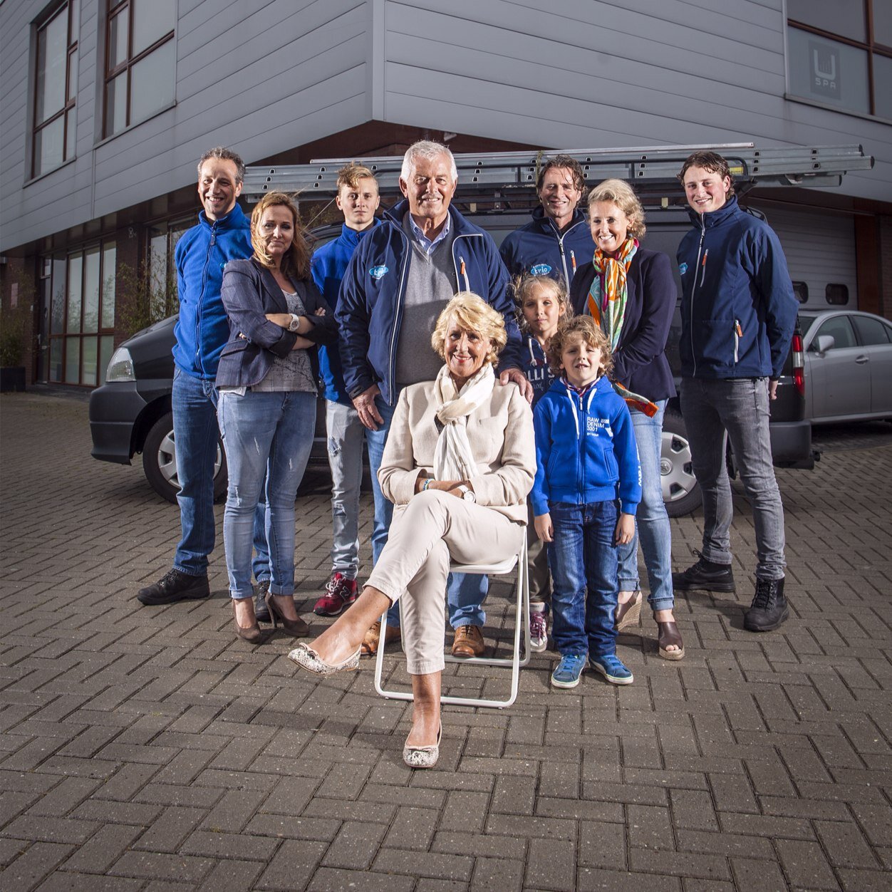 Glasbewassing | Schoonmaak | Gevelreiniging | Familiebedrijf | Al meer dan 35 jaar een begrip in Utrecht | Gespecialiseerd in bedrijfspanden