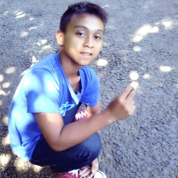 thanzgasfoll's profile picture. Blue joki cucunguk jengke stelan dragg full