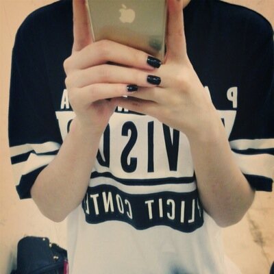 hye_1004's profile picture. 못난이.