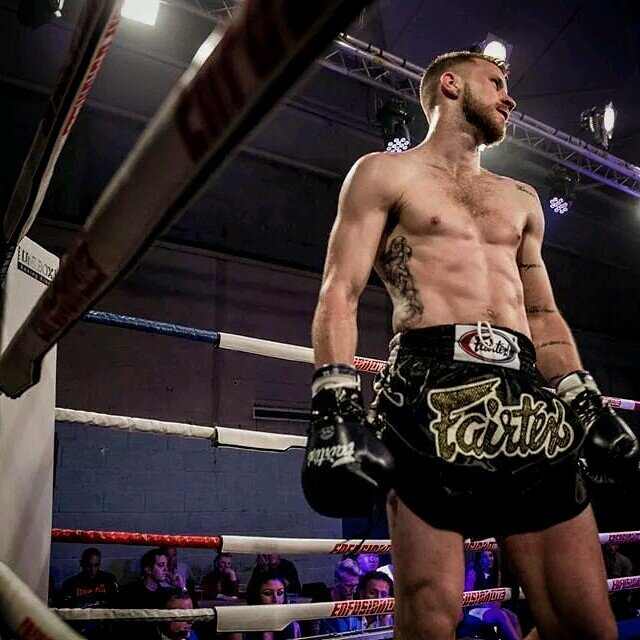 Professional fighter
3x world champion 
Personal Trainer
Fitness freak 
Hairdresser
#instagram - charlieboypeters
