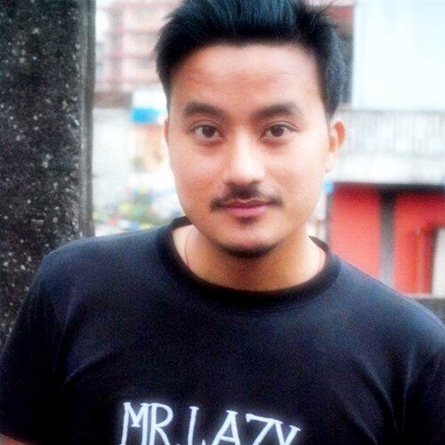 helllo_o's profile picture. lil bit of reserved kind but totally enjoys the company with lil sense of humor......Love art(sketching), travelling,trying out new dishes.