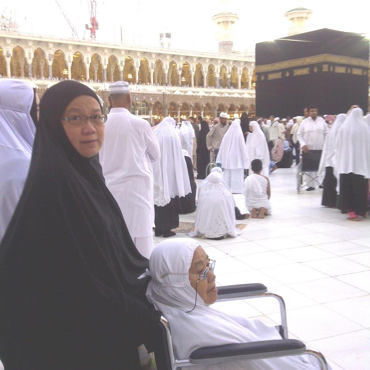 LABBAIK ALLAHUMMA LABBAIK LABBAIKALAA SYARIKALAKALABBAIK...
Yuk... Kita wujudkan NIAT, MIMPI, dan LANGKAH kita PERGI ke BAITULLAH!!!