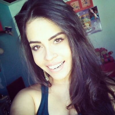 BR, 18. Estudante de direito. Sonhando com coisas que julgam impossíveis.