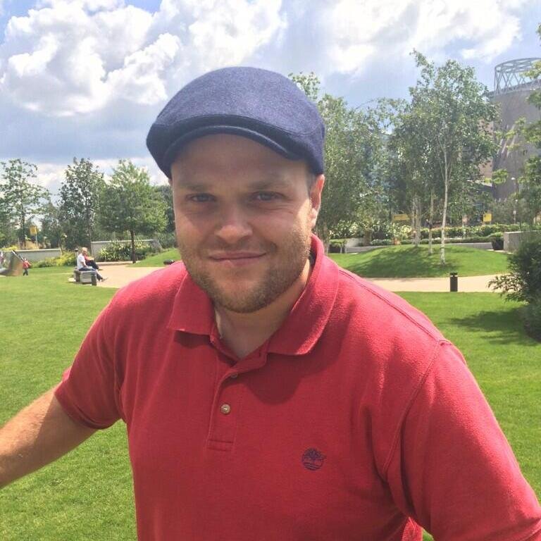 narsilshards's profile picture. father of three, been a Gamer all my life, even loved a zx spectrum lol I found most days playing or watching Outriders. Check us out @Twitchtv/narsilshards1