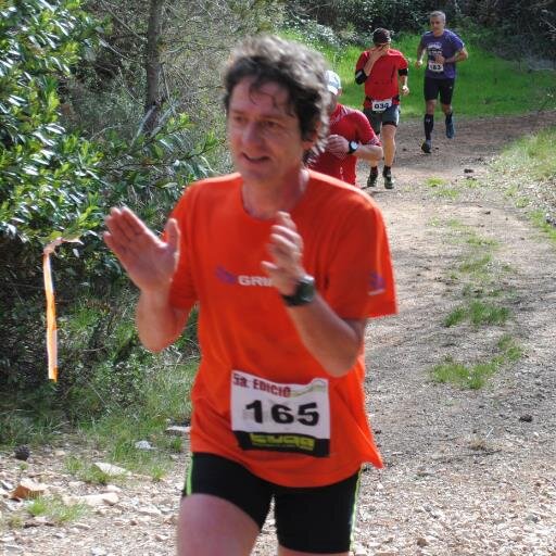 Fruit_ingenu's profile picture. De poble (Cardedeu). Pare del Jan Ot i la Mariona. Jugador d'escacs. Corredor.