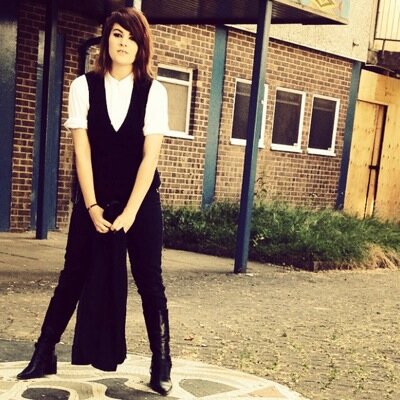 elliykilljoy03's profile picture. Instagram: elliymonster Snapchat: elliymonster Join me on my quest of life- Lord of the rings and Sherlock- Middle Earth is my home- forever a hobbit