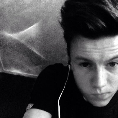 Jamie_Foster76's profile picture. Sittingbourne FC  ex Bearsted player kent youth goalkeeper (charlotte 06/04/2012) ❤️