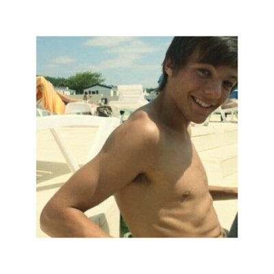 (: free follow from @swallowstxles :)