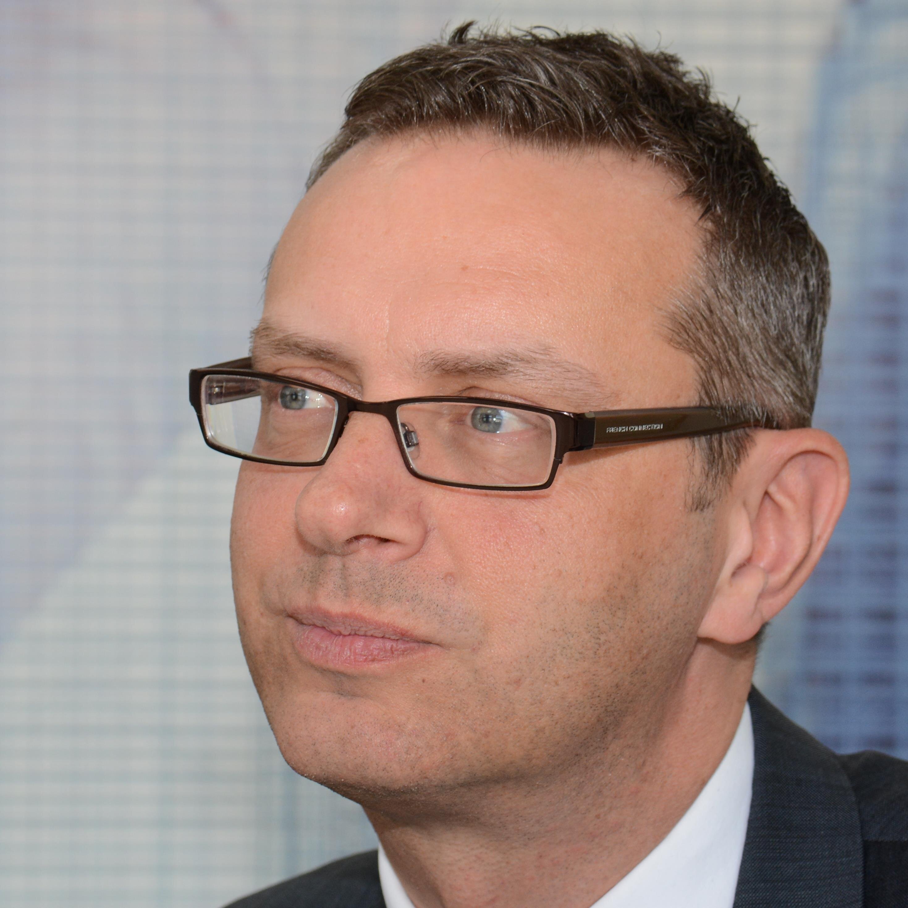 Passionate about finding innovative solutions for construction, highways and infrastructure services organisations.