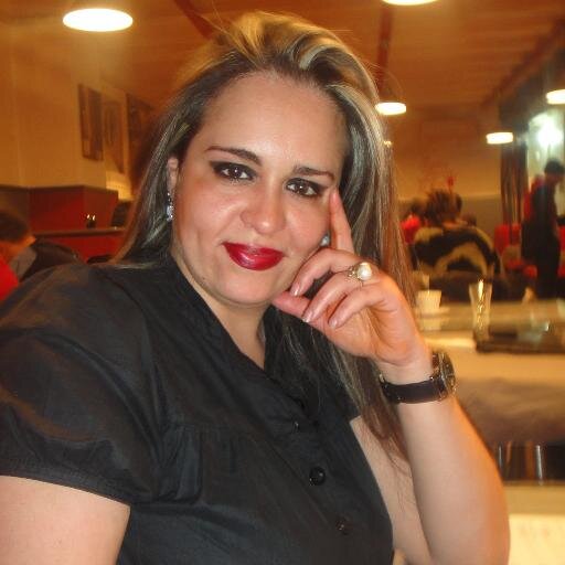 sousou1131's profile picture. Il y a trois choses dans la vie qui ne reviennent jamais:
Le temps, les mots et les opportunités.
Il y a trois choses qui peuvent te détruire: 
Le menso????????