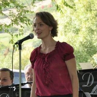 rozellesings's profile picture. Marketing specialist in book publishing. Lover of good music, books, writing, languages, people, travel and good food