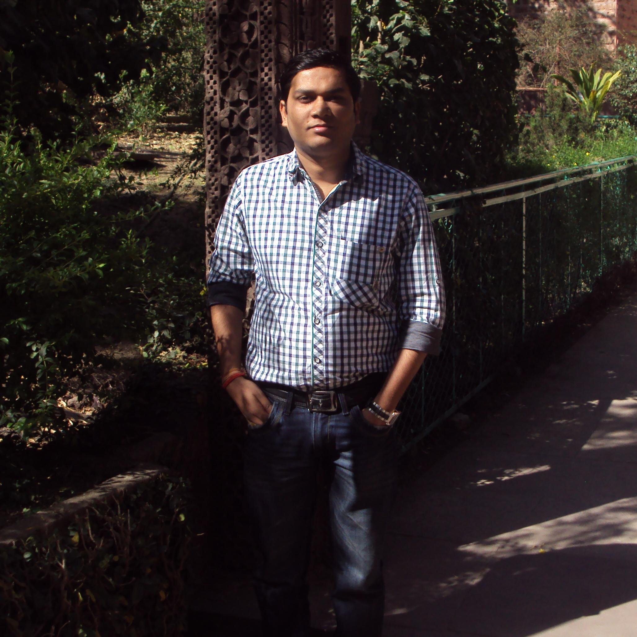 Founder @EzyNivesh | AMFI Certified Mutual Fund Distributor
Insurance Consultant | Certified Financial Analyst |
Chart Reader | Algo Trader | Wealth Planner