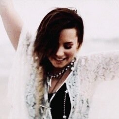 @ddlsfranta gave you a free follow lmao but you should follow her ;)