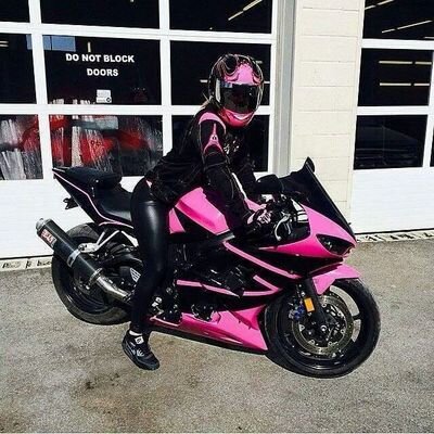 lanena_motera's profile picture. apasionada de las motos, velocidad  tatuajes, musica y el flamenco