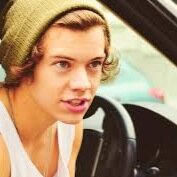 Haroldbth's profile picture. {070813} บ้านพี่มีรถขับ 8? & | ; heart @athenabot_th { real : @Harry_Styles } #Justbotnotreal. #ฟอลแบคบอท