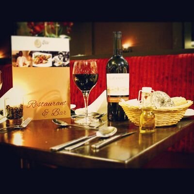 The in house restaurant of the Clayton Hotel Cardiff formally Maldron hotel. Come and WOW your tastebuds with our range of menus and panaramic views of Cardiff.