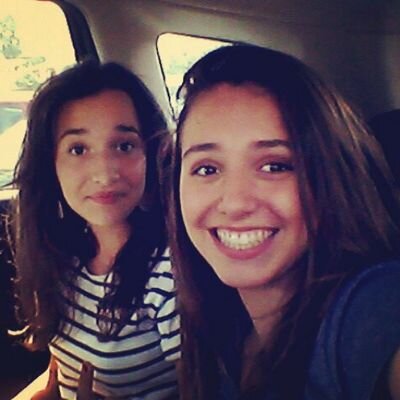 ma vie c'est la danse, le surf et la photo mais par dessus tout c'est kev adams mon petit frisé !!! *_*