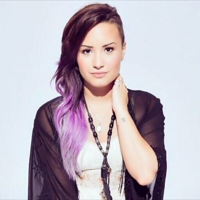 Te dei um follow gratis, agora por favor retribua no @fclovatic1d Ela segue todos de volta !! Se você já segue, ignore !! Obg