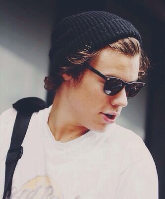 { E B N M N I L }