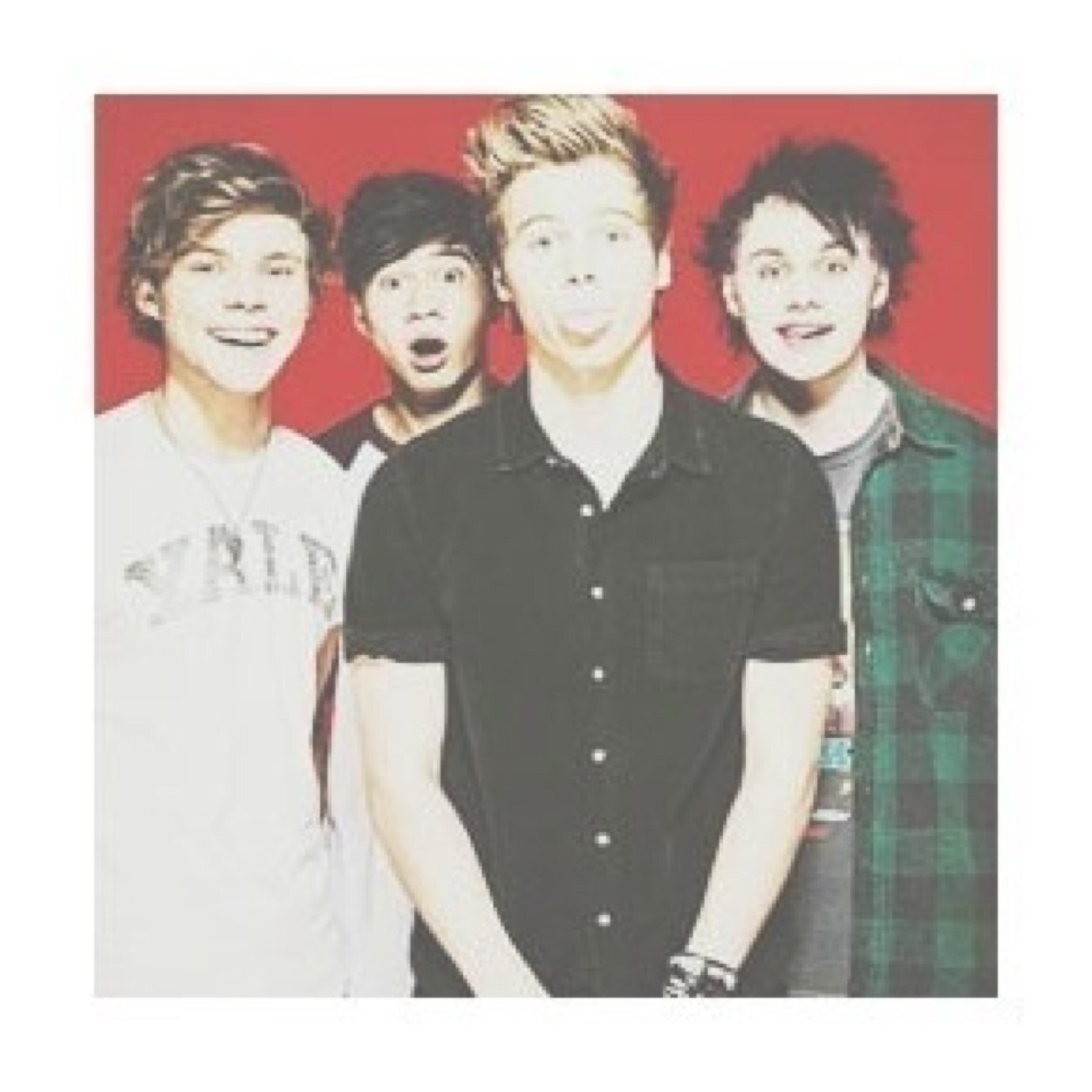 tweet/dm pics of the 5SOS Fam's hottest ;)