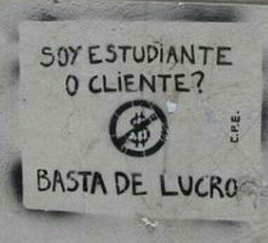 Pensador utópico, irónico, me sigues te digo/ #RT hasta q se me canse el dedo/ SOY LO Q ME ENSEÑO MI PADRE, EL Q NO QUIERE SU PATRIA NO QUIERE A SU MADRE