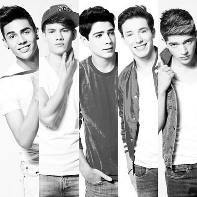 4 coders enamoradas de CD9♥. (@VanesaDeNavarro, @MissMouque, @HmFernanda, @Alexxa_coder)