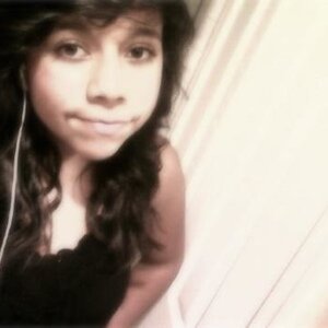 Karla_Espinosa3's profile picture. El que sabe y no sabe que sabe,está dormido.Despiertalo. El que sabe y sabe que sabe,es sabio. Síguelo! sexy de nacimiento.