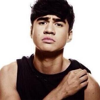 FREE FOLLOW from @BanginMuke and @BadassBandss bc they love the shit out of you