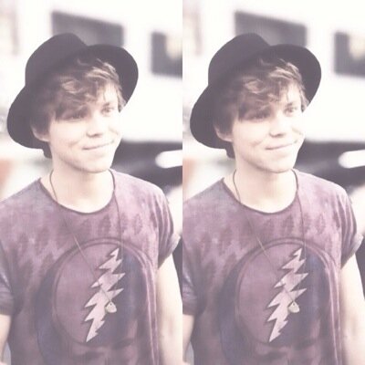 hey! please follow @IilacIucas she follows back! want a dm to ash? just ask! thank you beautiful, ilysm.