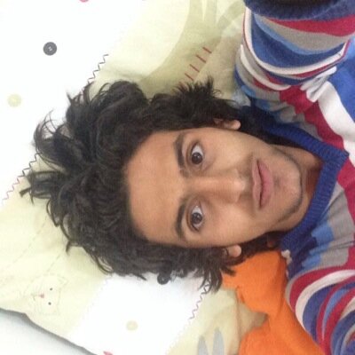 There is (ريشة) on my head