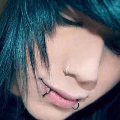 Hi I'm Eric I'm 18 gay  my bestfriend is @Sadfucker2 (RP) taken by @TylerGoesRoar touch him and I'll seriously injure you