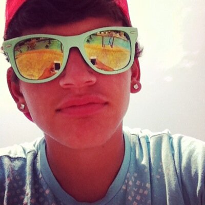 junior at Nelson county high school • Play baseball 4 • Follow me and ill follow back !!!!!! |single| i am 17 year old