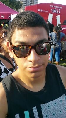 simplyEze's profile picture. Dd