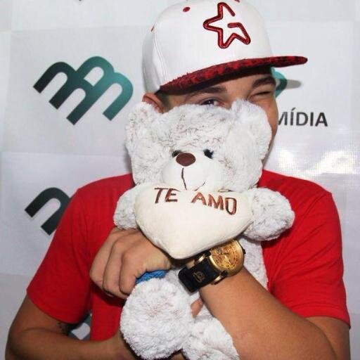 Gui Reina Aqui S2 
  *Gustavo Matheus Eterno*
-Sonhar nunca desisti . Ter fe pois facil não é nem vai ser (8)
Instagram:@Gui_Bundudo16
Dona:Stefanye silva