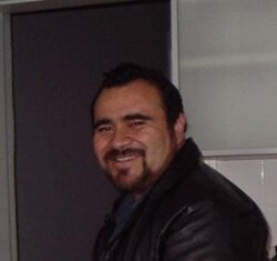 Soy muy buena onda, sociable de ha madres XD, amo la musica de los 80's (Soda stereo, Enanitos verdes, etc.)