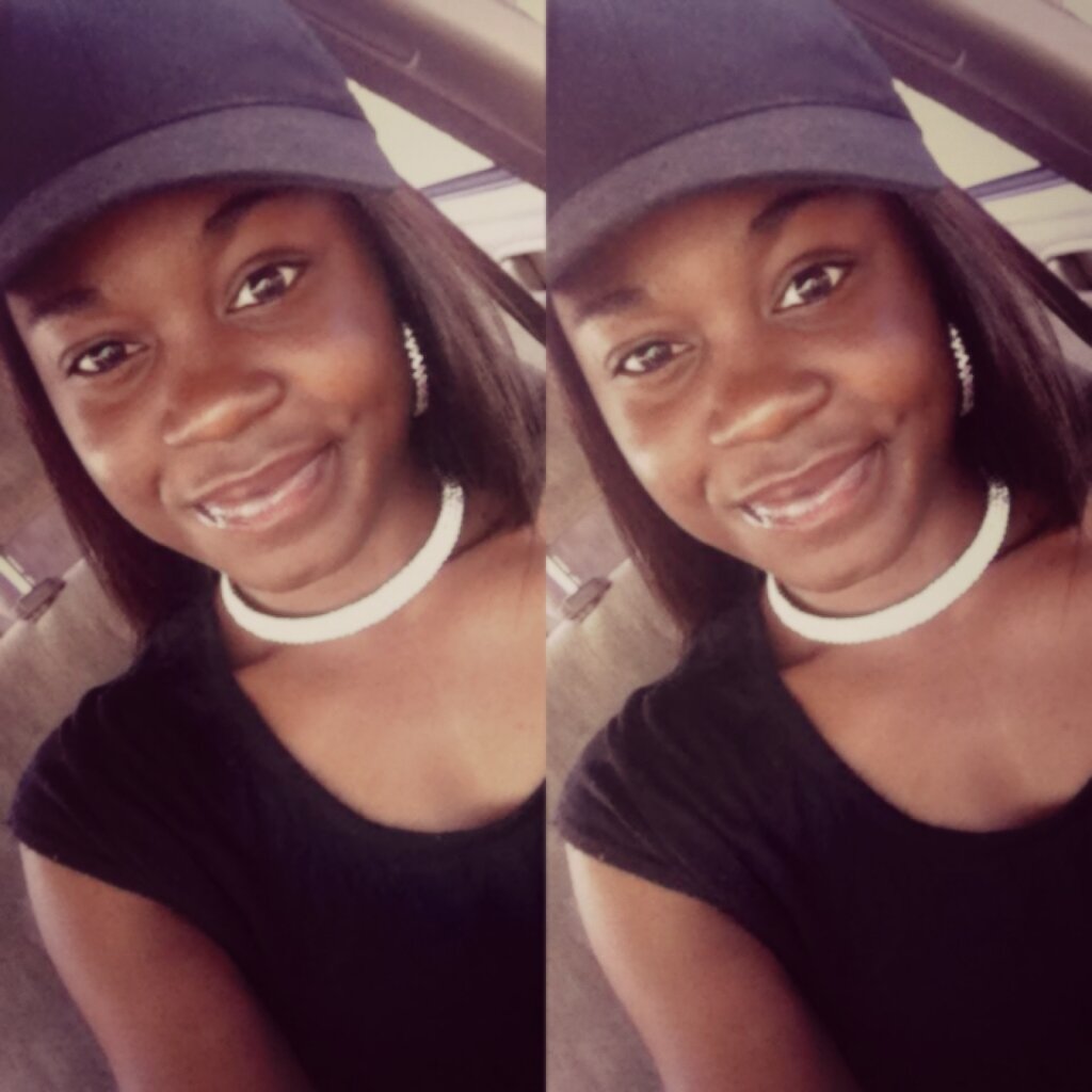 18. I'M a shOrty. (5'0). (Bi)sexyness.  one of a kind!  #Tcube. #taken.