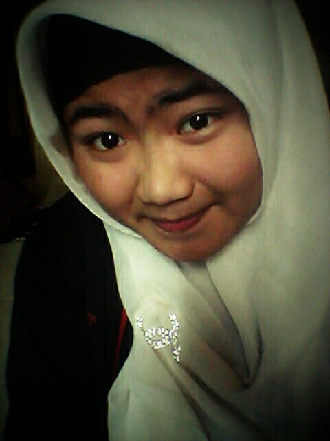 Siswi XI IPS 2 MAN 2 Model Banjarmasin