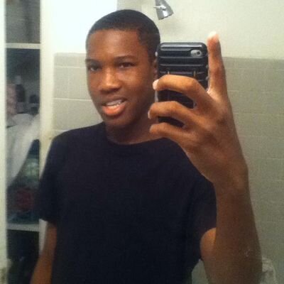 chillin everyday keeping it #100  follow me on ig: gibson1242