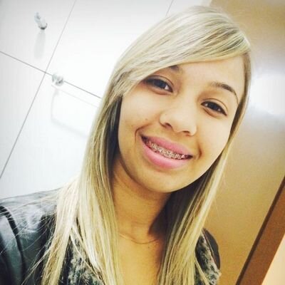 Sonhadora,inconstante,agitada, sensível,intuitiva,instável,
carinhosa,dedicada,interessante,esperta,amorosa,focada,
desconfiada, distraída,desastrada e feliz.