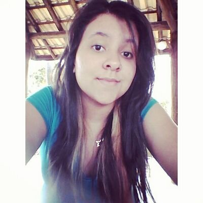 ' Antes feia, chata, retardada, histérica do que vadia. '