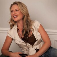 Kelly Balarie (@kellybalarie) 's Twitter Profile Photo Kelly Balarie (@kellybalarie) 's Twitter Profile Photo
