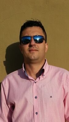 Seguidor del Granada cf y amante del buen fútbol.