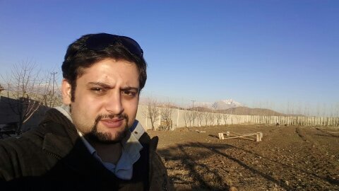 مهندس عمران ,
فعال در حوزه طراحی ساختمان ,
سربازی کوچک برای ایران