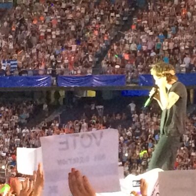 OneTomara's profile picture. Directioner since 01.02.13)Always follow back