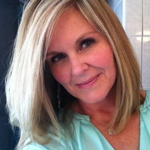 Raising The Bar on Life. Helping Others Get Good Skin + Do Good Work. Leading The Way.  Grace Recipient + Sharer. Living Beautifully.  Ask Me How.